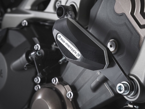 군토,[SW모텍] 야마하 XSR900 전용 (16-) 프레임 슬라이더 세트 (SW-MOTECH YAMAHA XSR900 (16-) Slider set for frame Black.) - STP.06.590.10900/B / 차체 데미지 손상 보호 가드